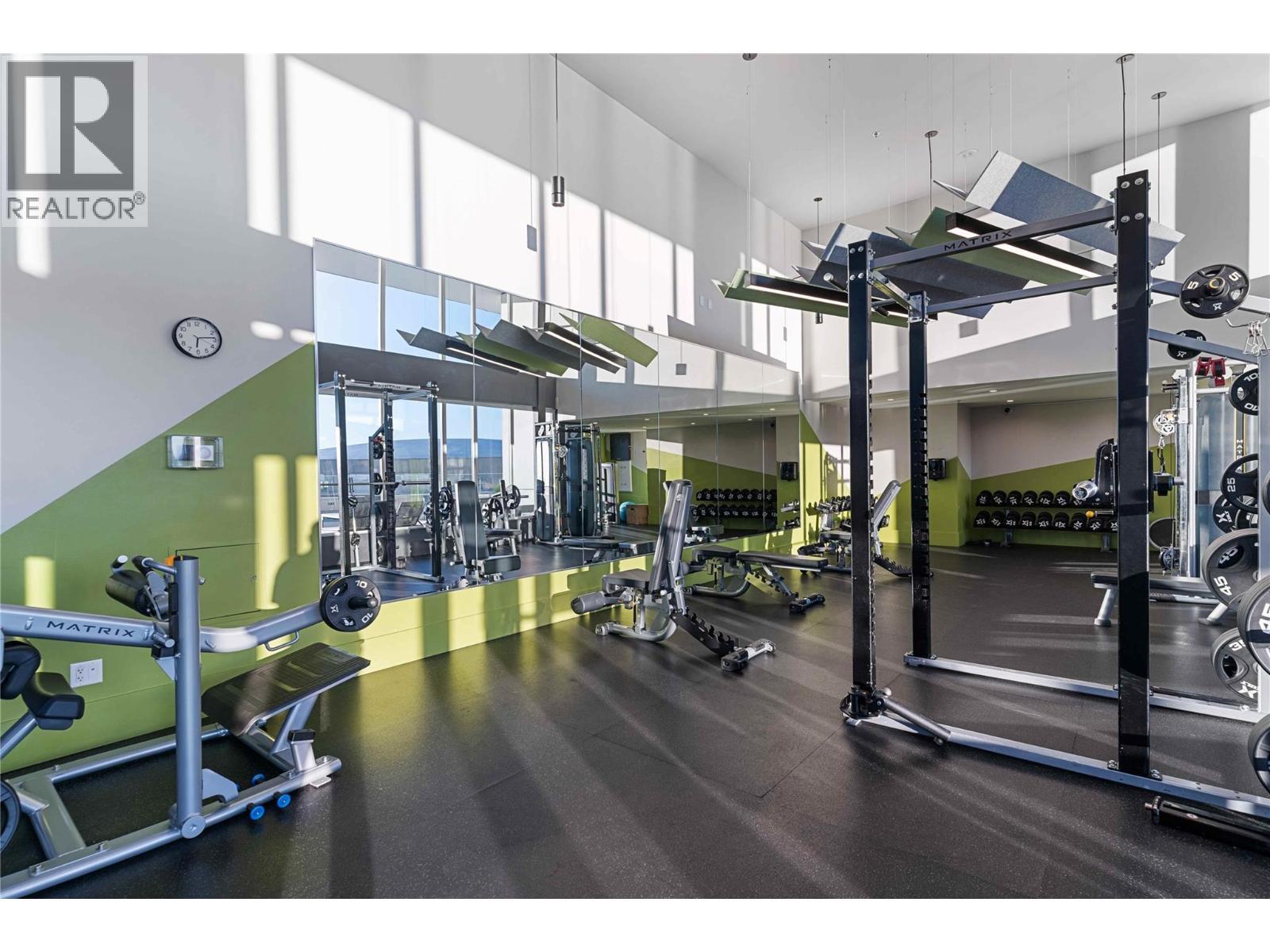 Large gym - 1181 Sunset Drive Unit# 1401, Kelowna, BC