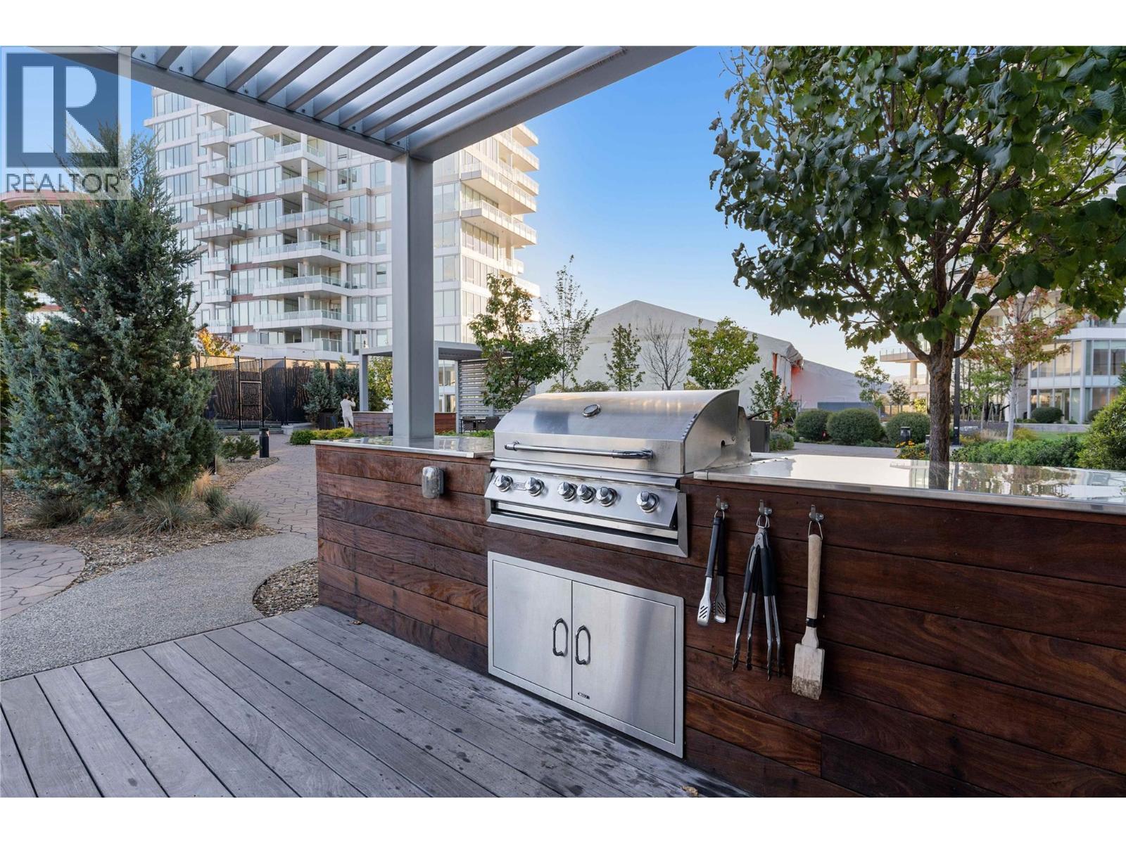 BBQs, perfect for large gatherings - 1181 Sunset Drive Unit# 1401, Kelowna, BC