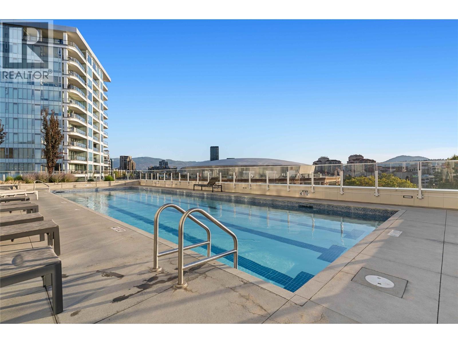 Lap pool - 1181 Sunset Drive Unit# 1401, Kelowna, BC