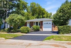 86 SHOREDALE DRIVE Toronto (Woburn), ON M1G 3S9