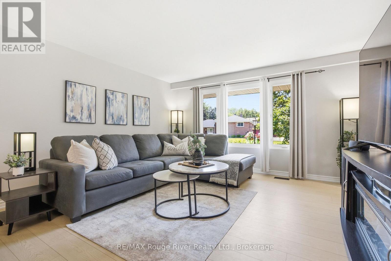 86 Shoredale Drive, Toronto (Woburn), ON