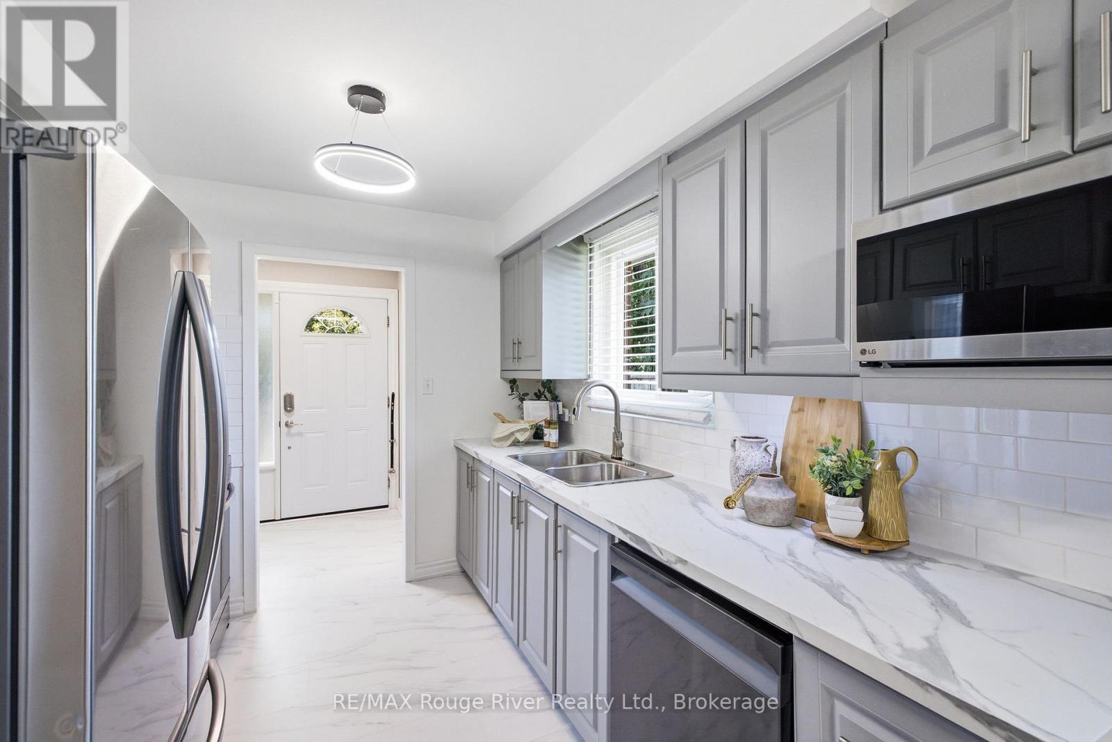 86 Shoredale Drive, Toronto (Woburn), ON