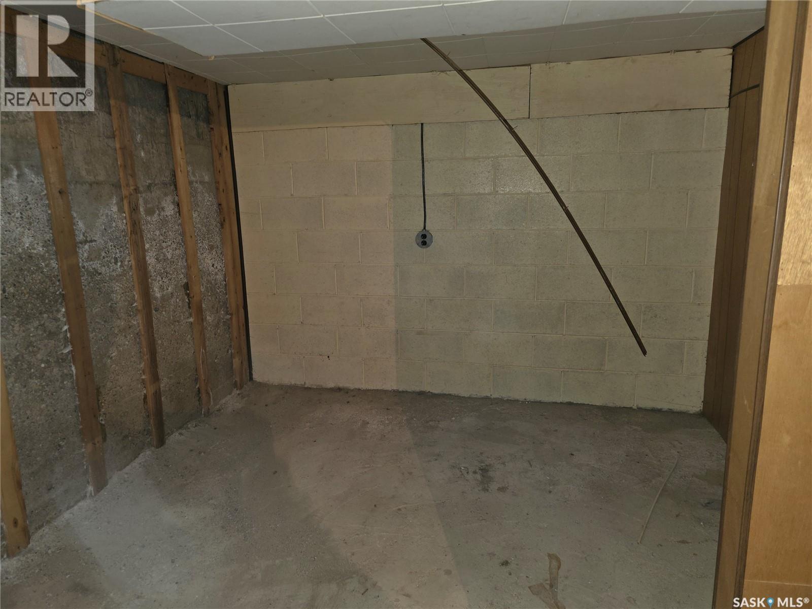 5460 Kings Avenue, Gull Lake, SK