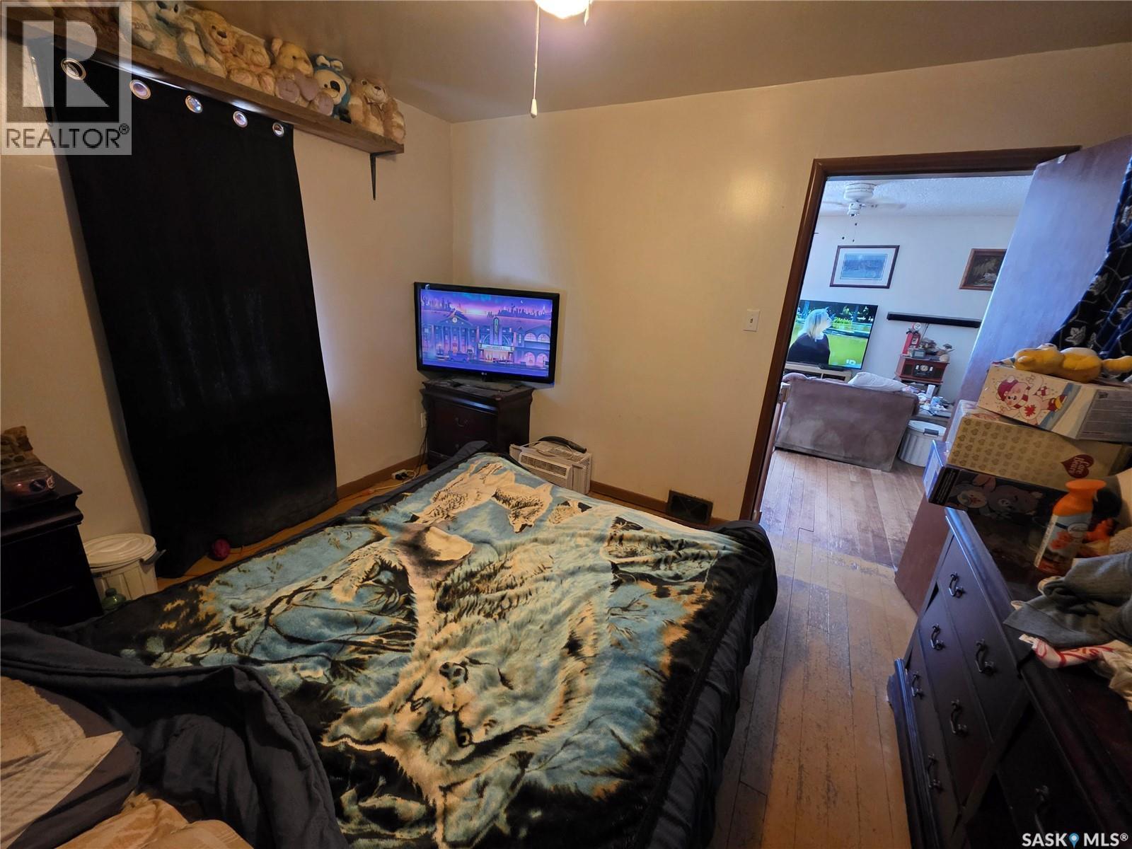 5460 Kings Avenue, Gull Lake, SK