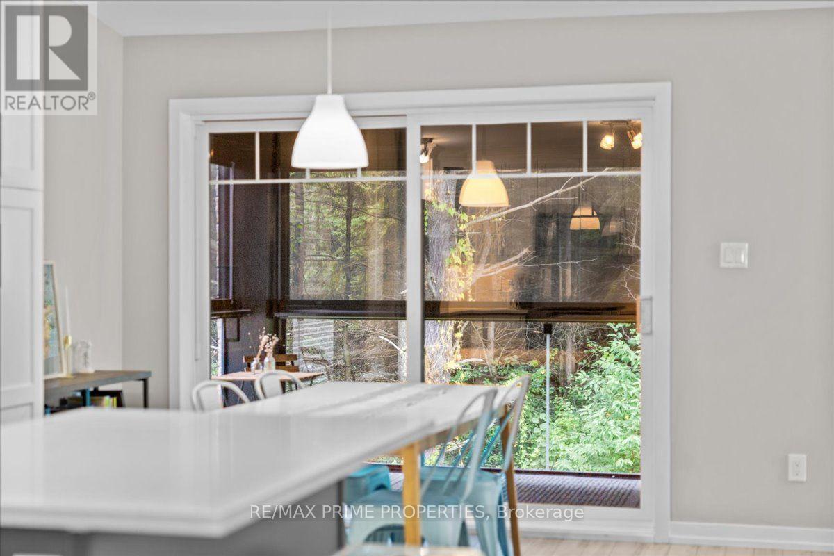 302 - 91 St Moritz Trail, Russell, ON