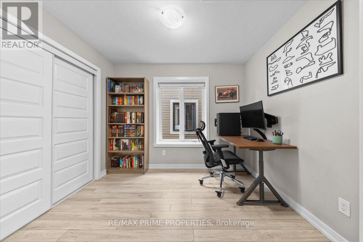 302 - 91 St Moritz Trail, Russell, ON