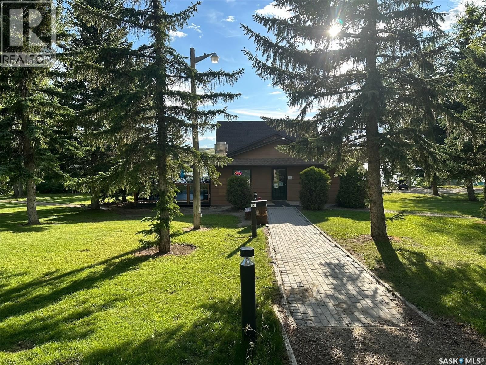 201 Hillcrest Place, Lac Pelletier, SK
