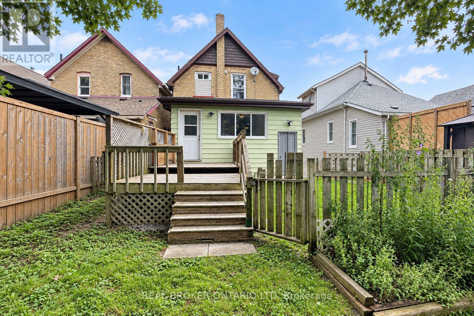 31 Myrtle Street, St. Thomas, ON
