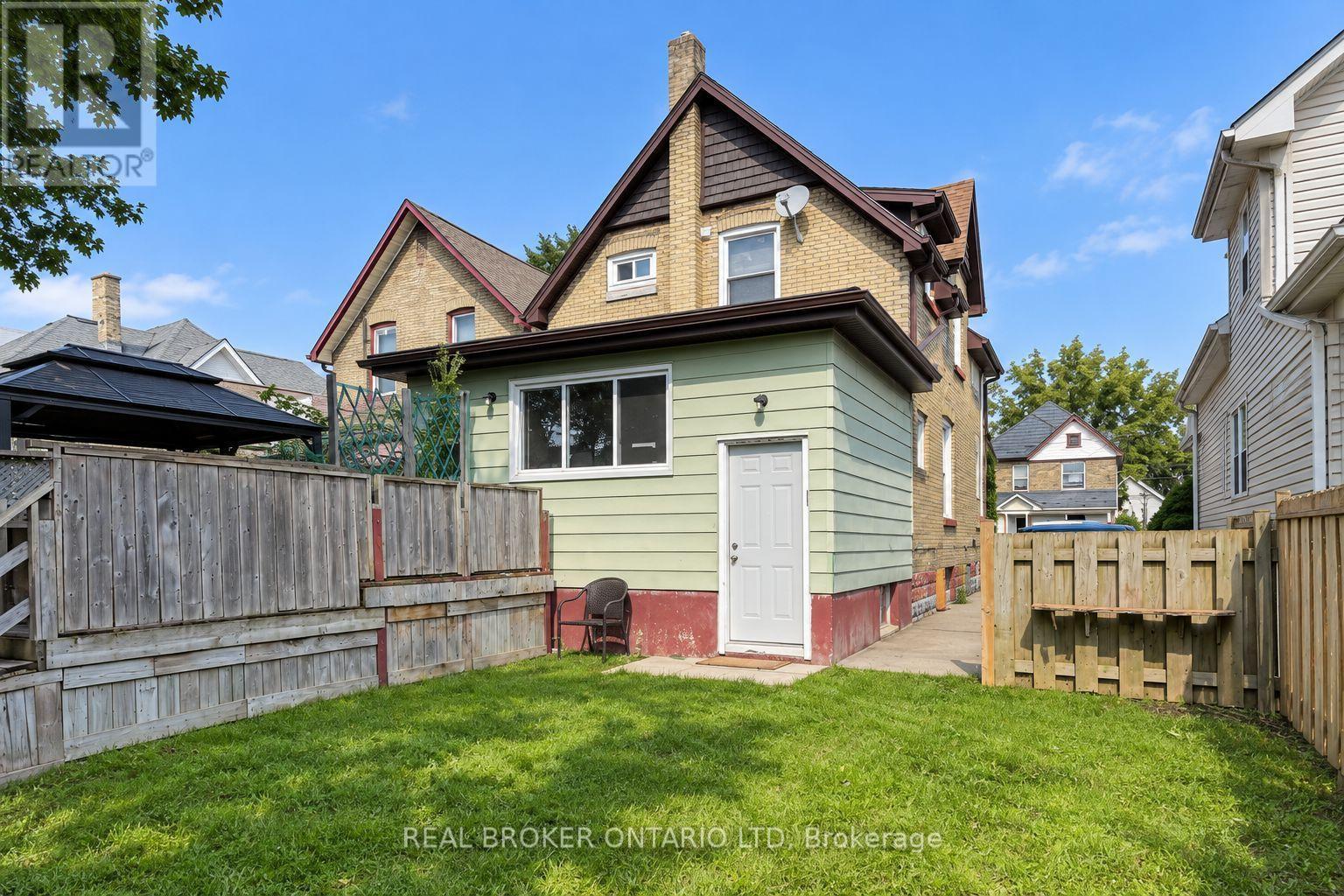 31 Myrtle Street, St. Thomas, ON