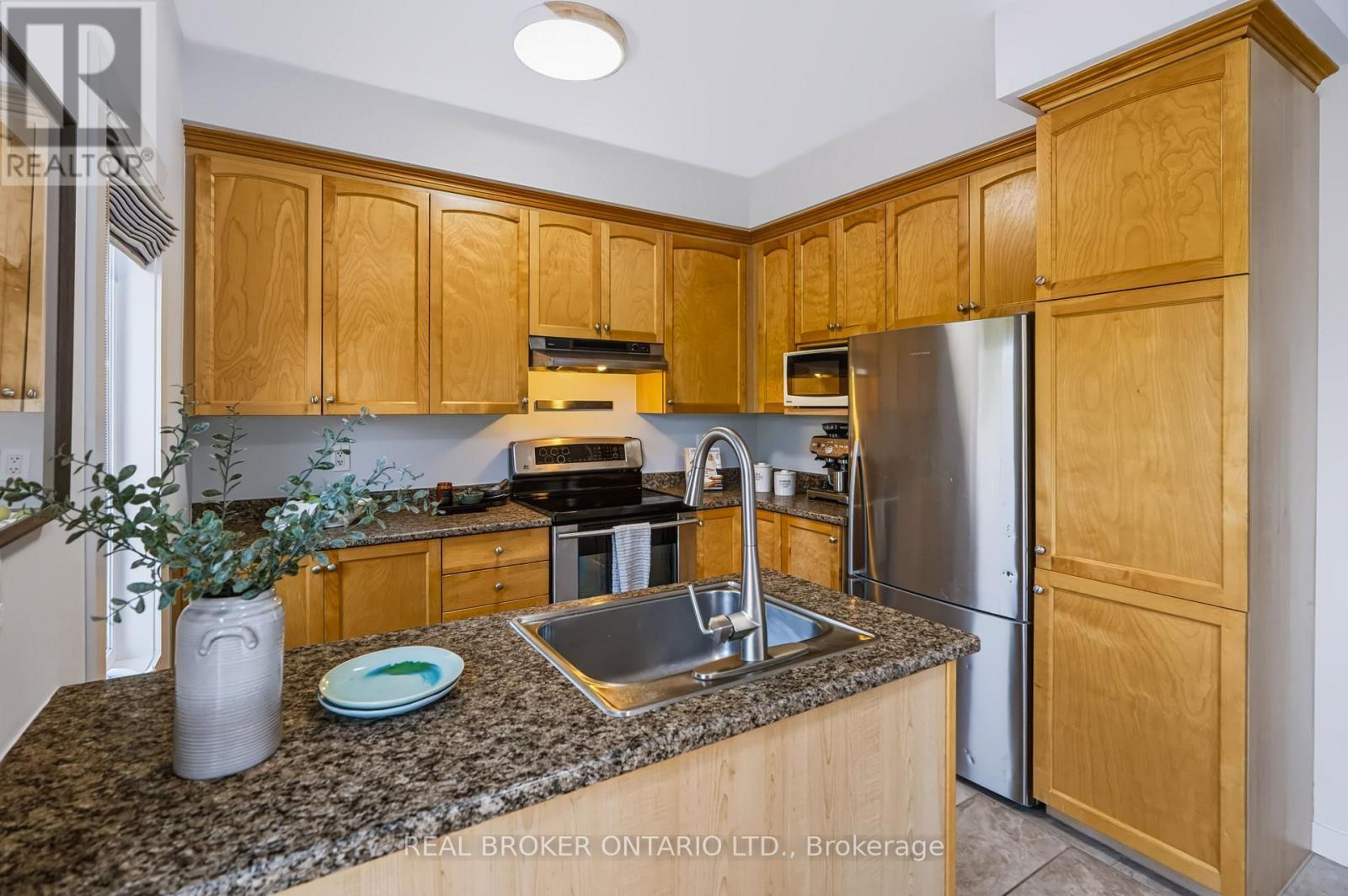 78 Songbird Private, Ottawa, ON