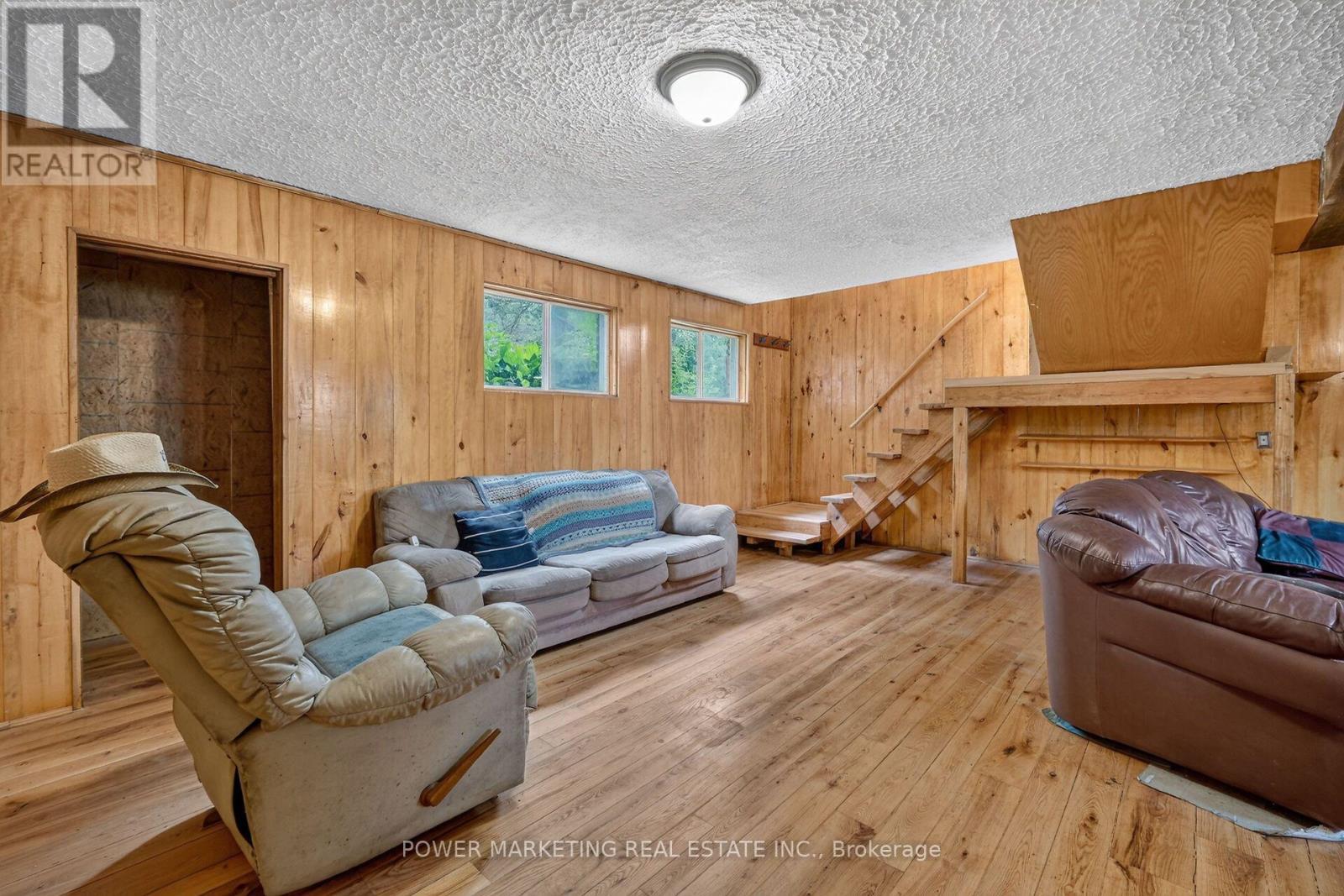 4828 Frank Kenny Road, Ottawa, ON