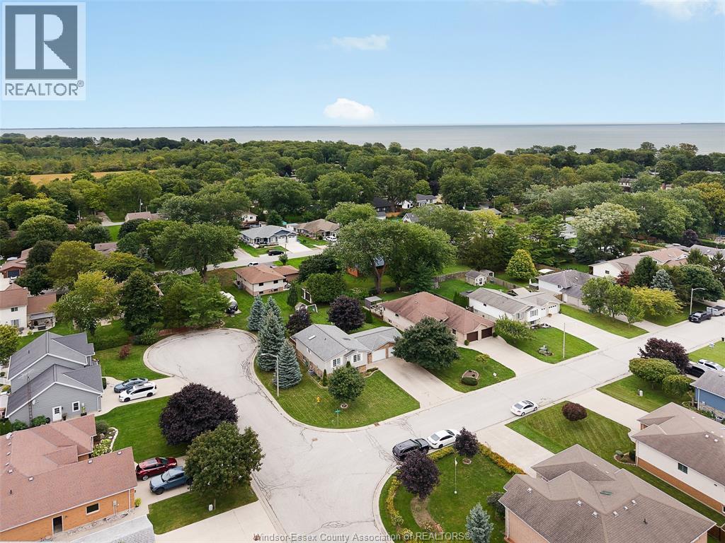 856 Lawndale, Kingsville, ON