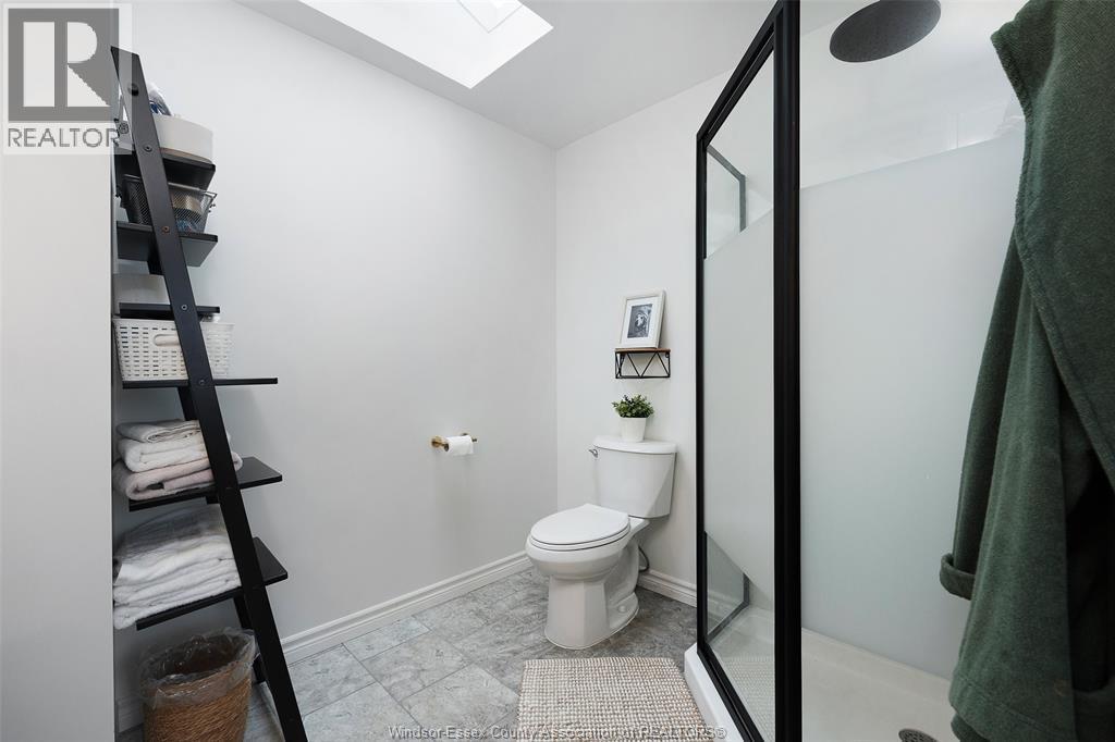 856 Lawndale, Kingsville, ON