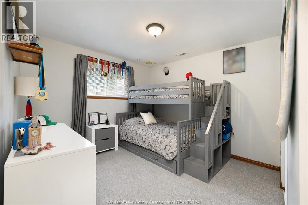 856 Lawndale, Kingsville, ON