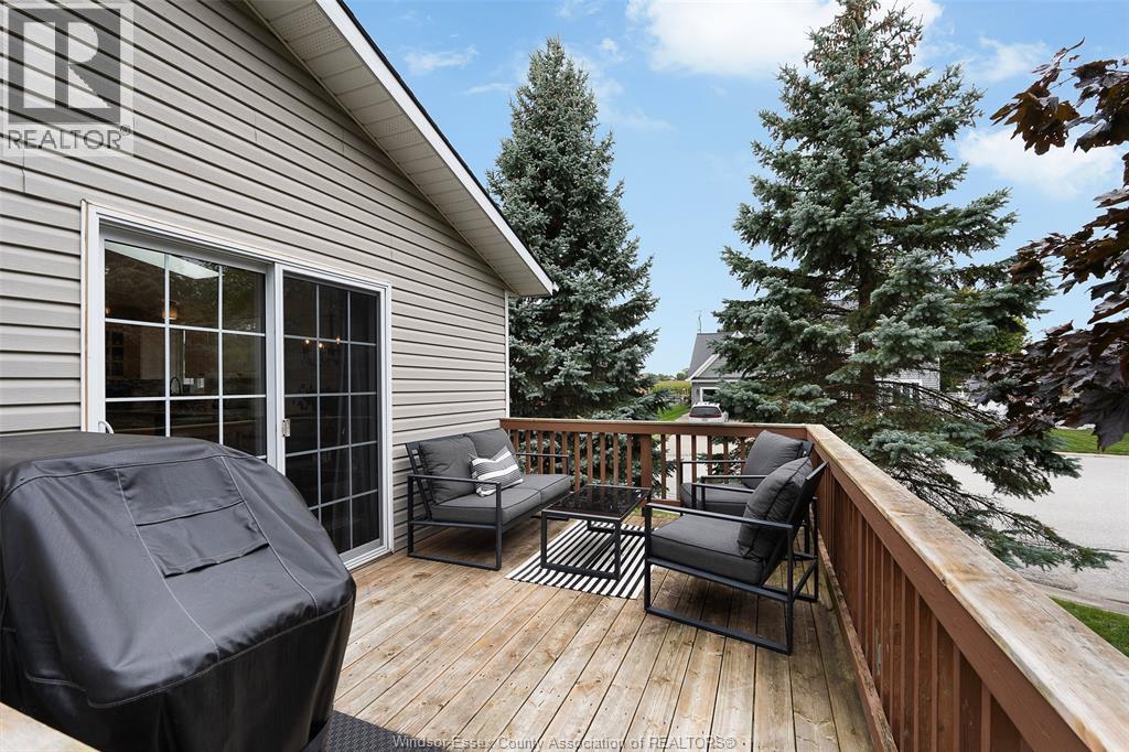 856 Lawndale, Kingsville, ON