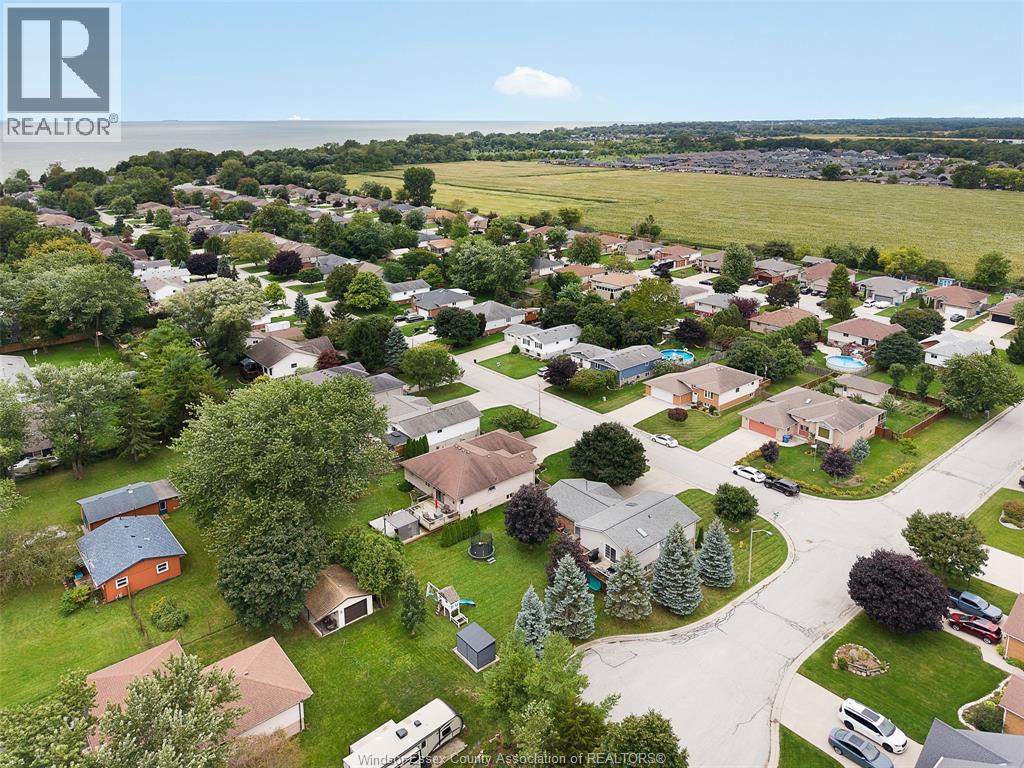 856 Lawndale, Kingsville, ON
