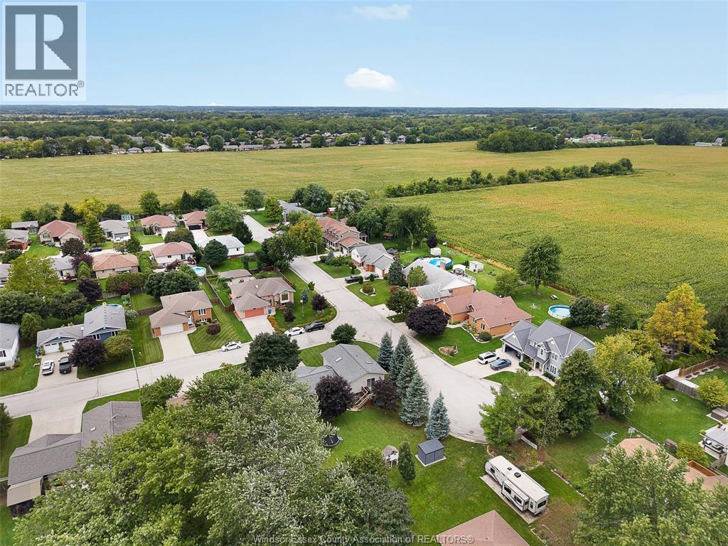 856 Lawndale, Kingsville, ON