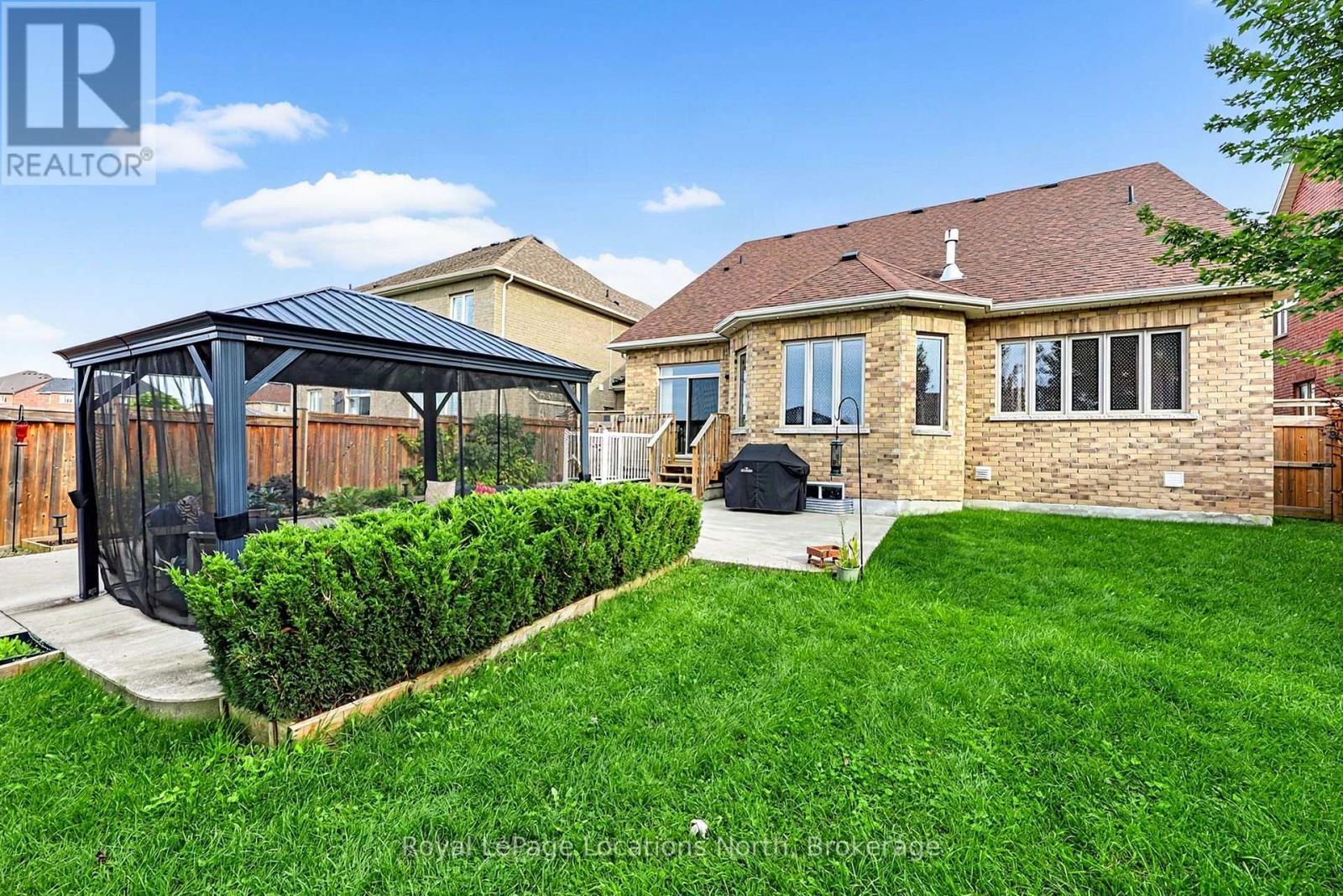 133 Trail Boulevard, Springwater (Centre Vespra), ON