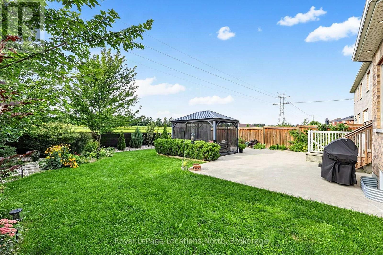 133 Trail Boulevard, Springwater (Centre Vespra), ON
