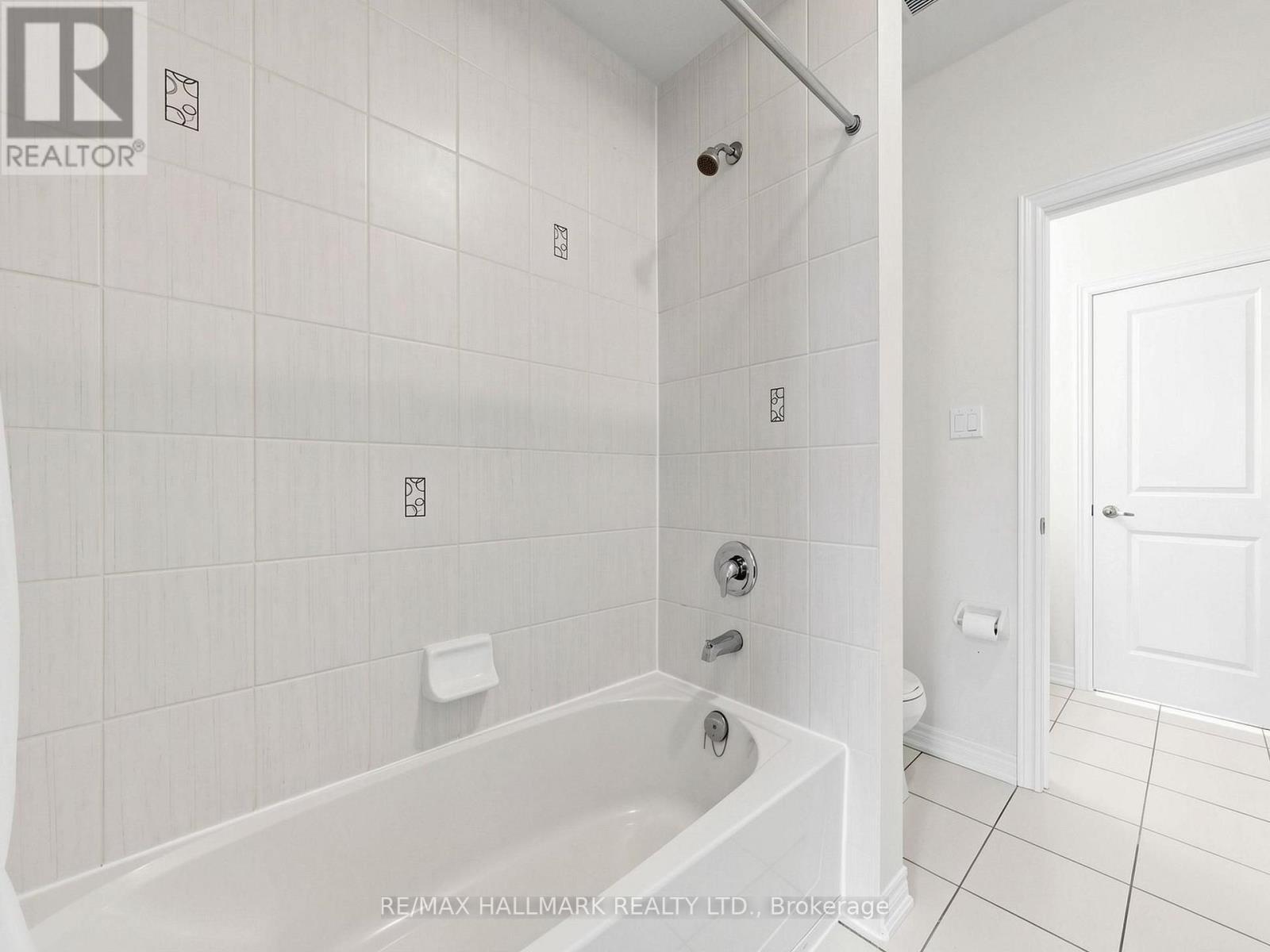 16 Mercury Avenue, Georgina, ON