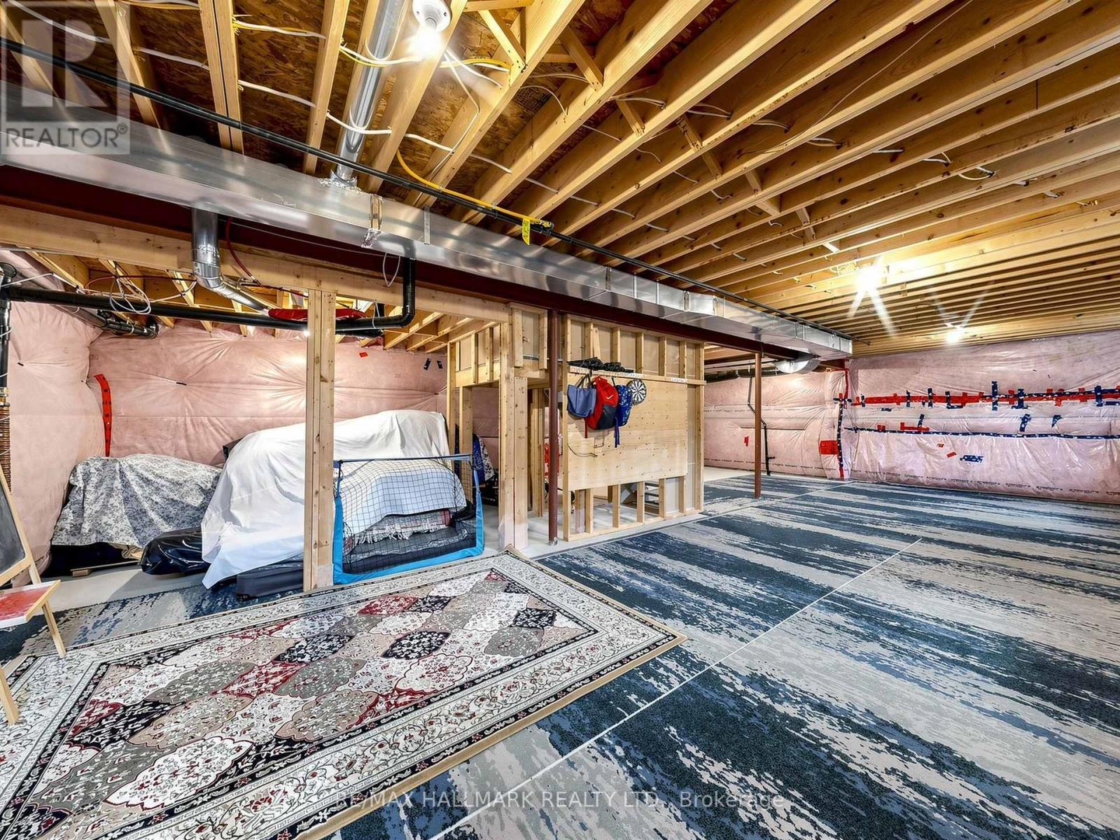 16 Mercury Avenue, Georgina, ON