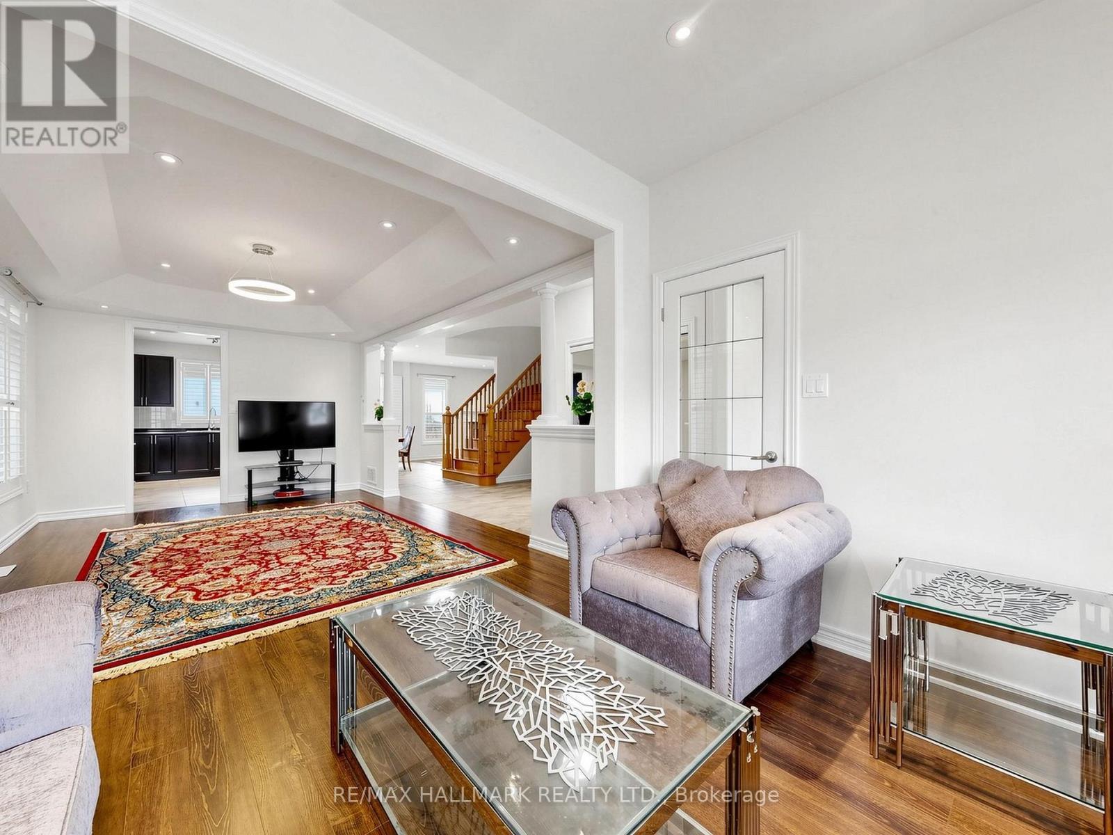 16 Mercury Avenue, Georgina, ON