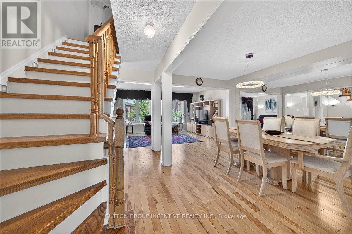 97 Yellowood Circle, Vaughan, ON
