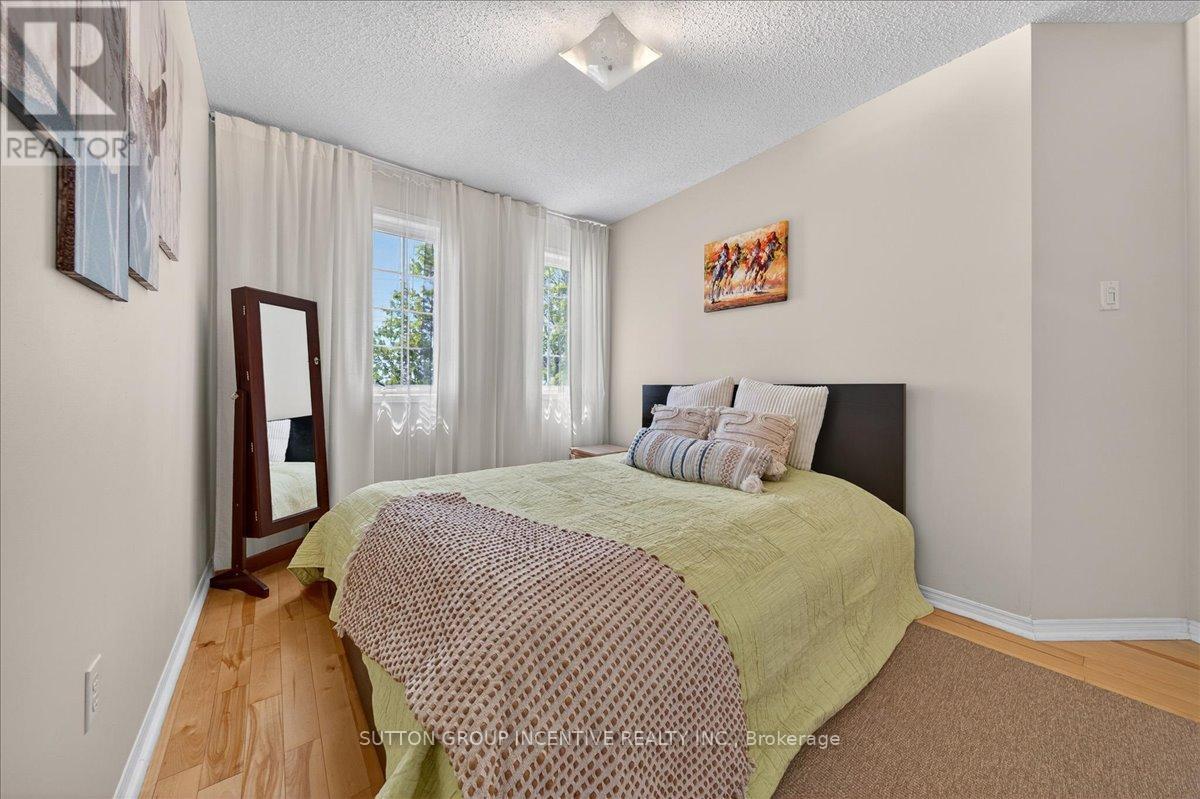 97 Yellowood Circle, Vaughan, ON