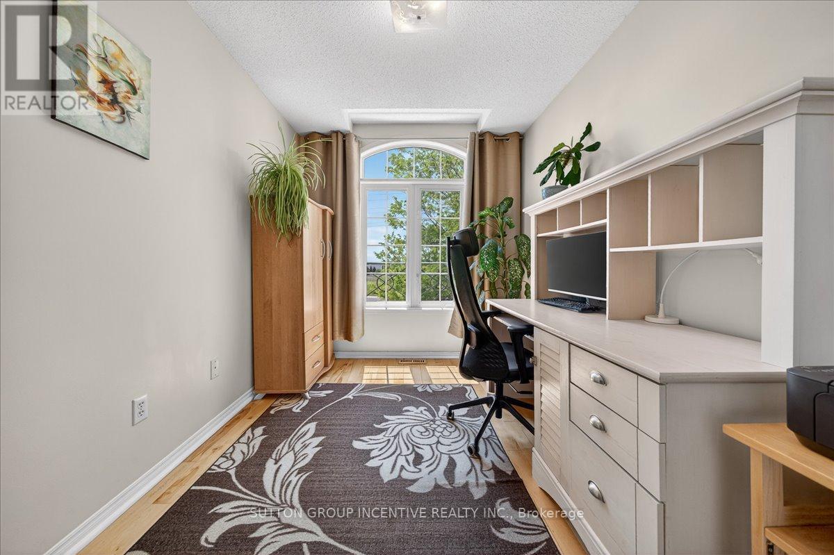97 Yellowood Circle, Vaughan, ON