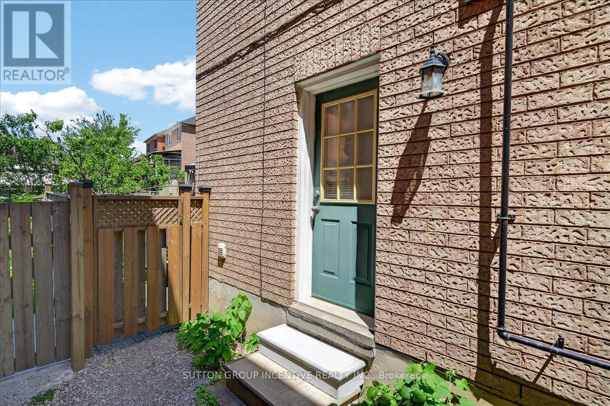 97 Yellowood Circle, Vaughan, ON