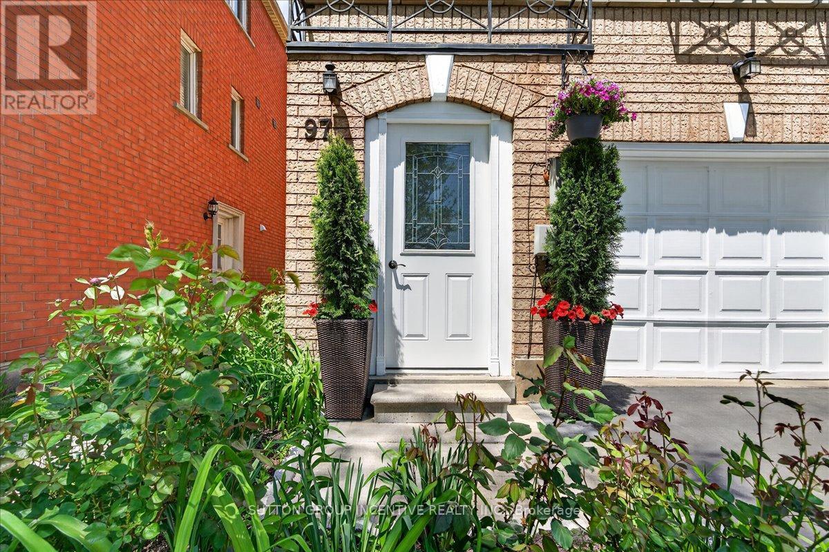 97 Yellowood Circle, Vaughan, ON