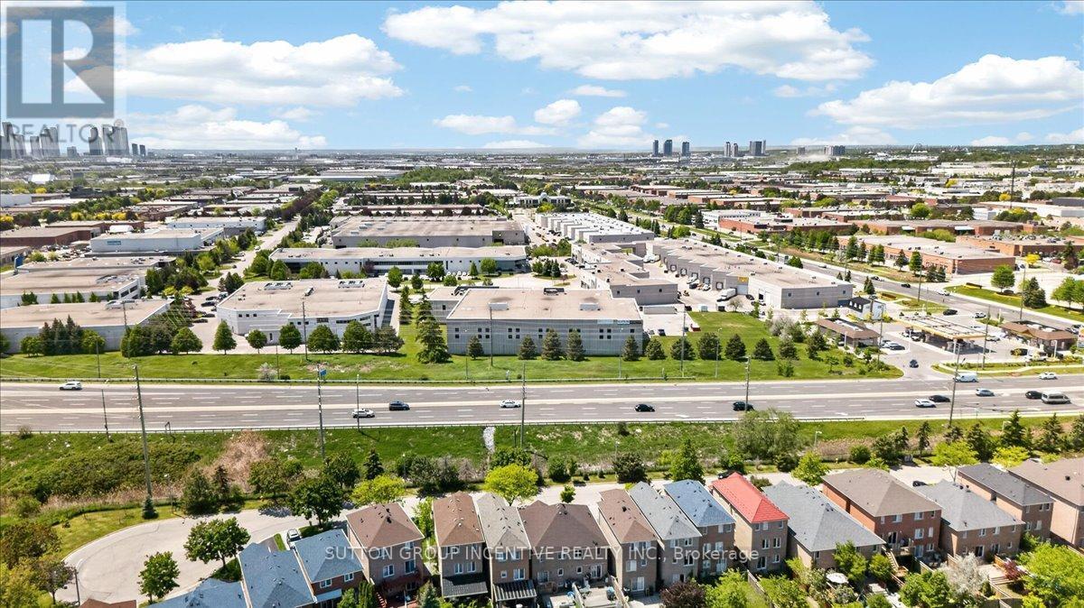 97 Yellowood Circle, Vaughan, ON
