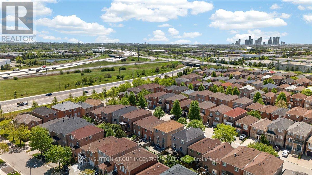 97 Yellowood Circle, Vaughan, ON