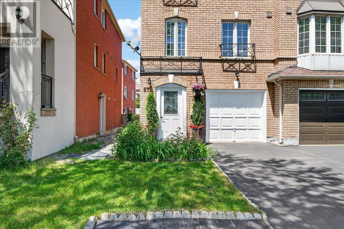 97 Yellowood Circle, Vaughan, ON
