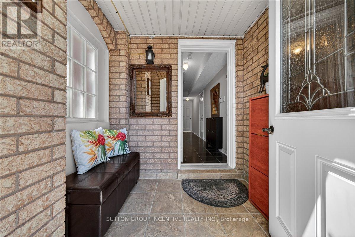 97 Yellowood Circle, Vaughan, ON