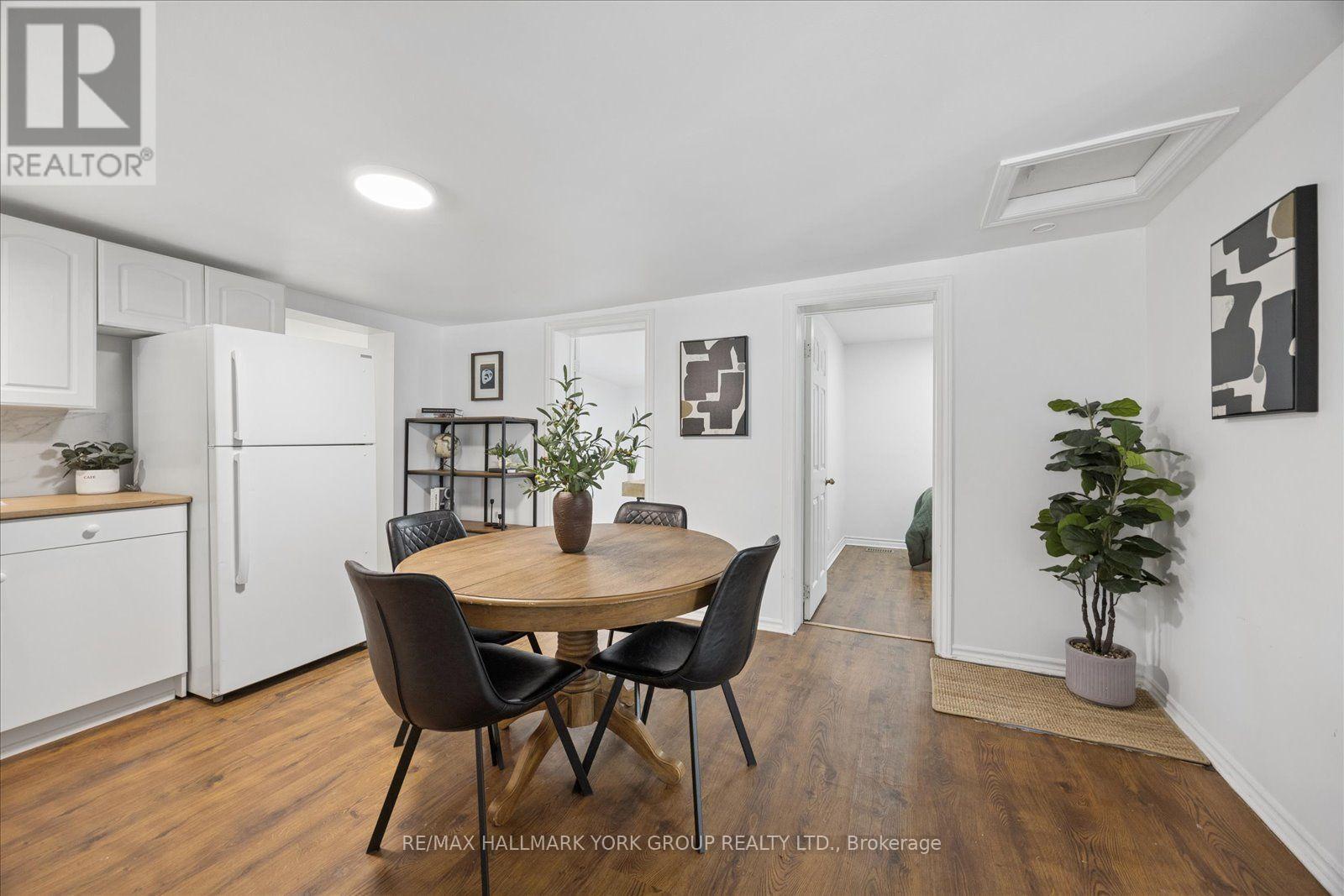 28 St James Street, Georgina, ON