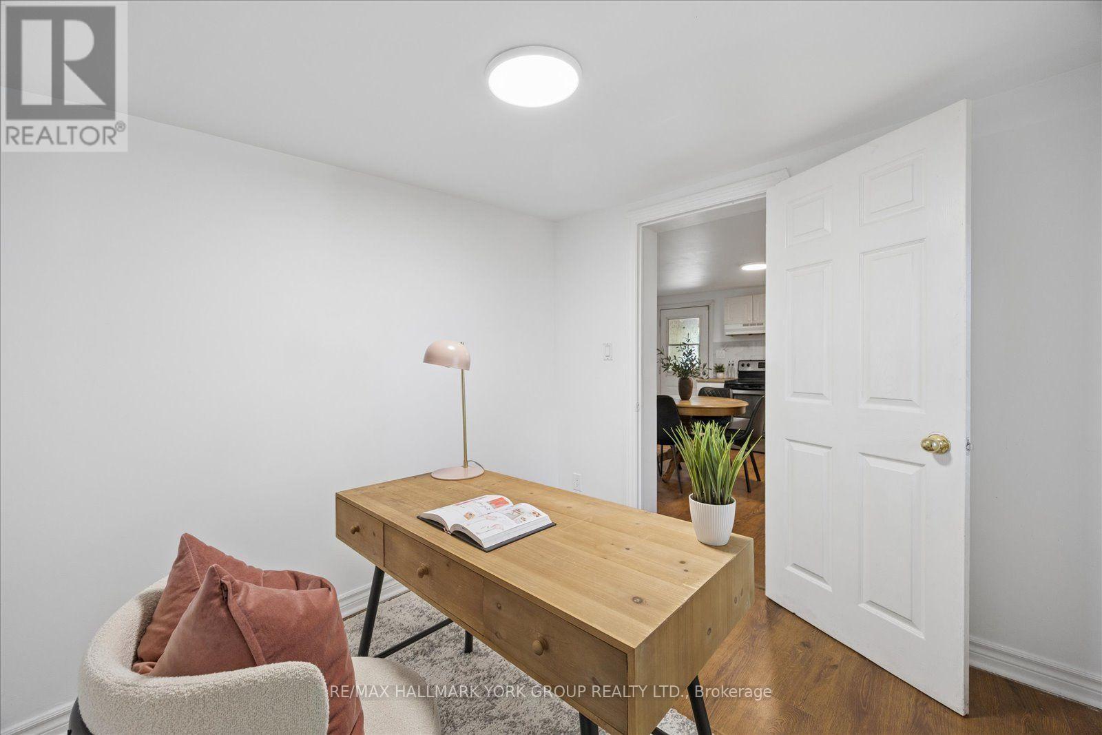 28 St James Street, Georgina, ON