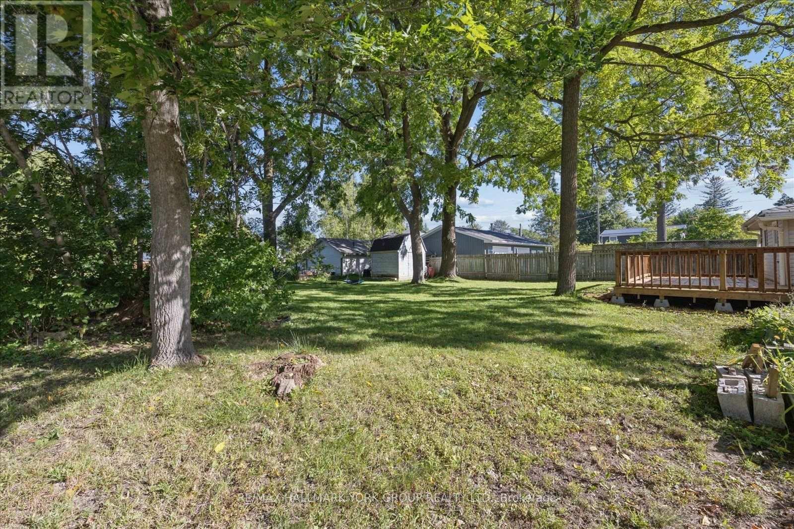28 St James Street, Georgina, ON