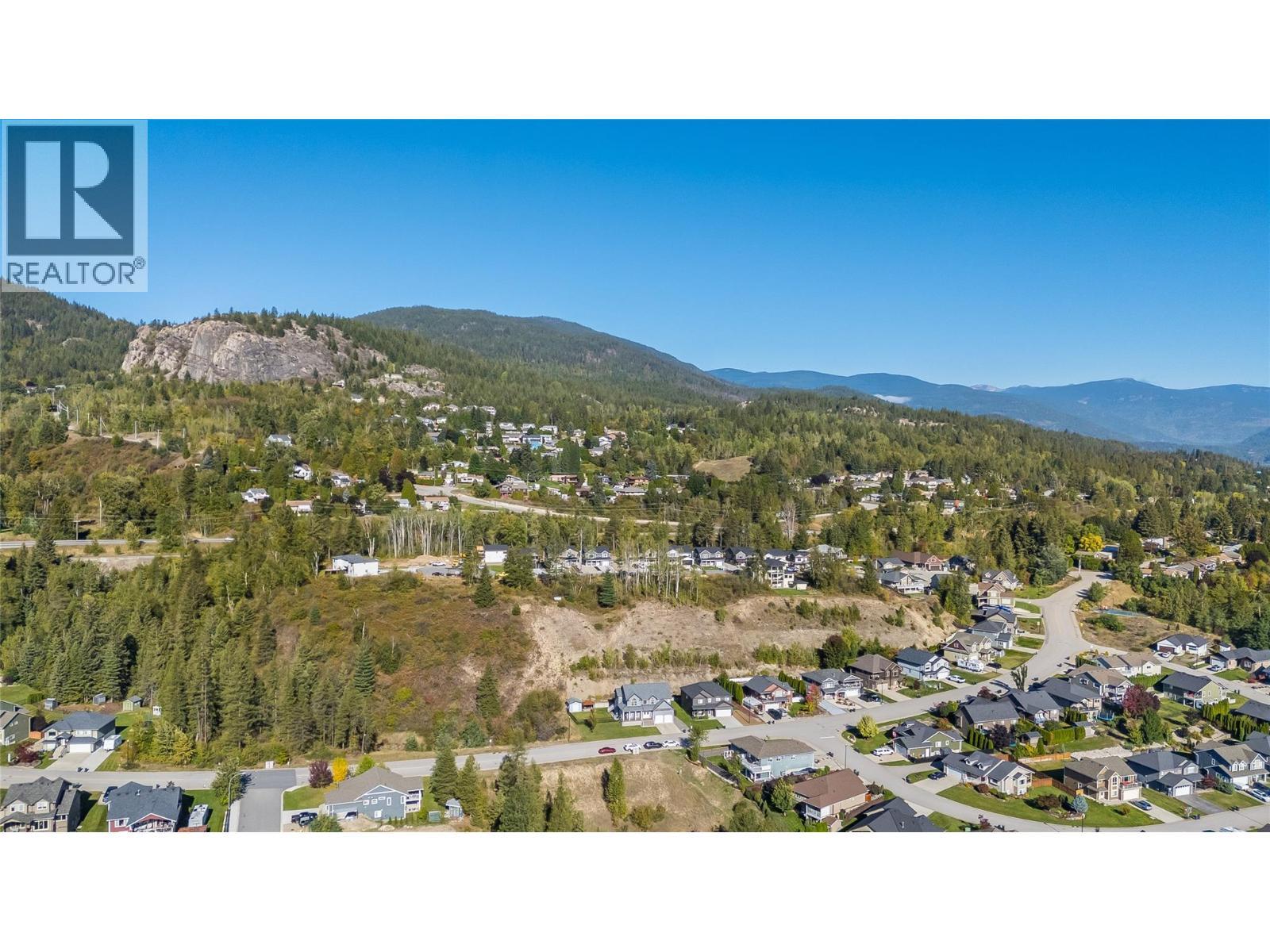 3732 5Th Avenue, Castlegar, BC