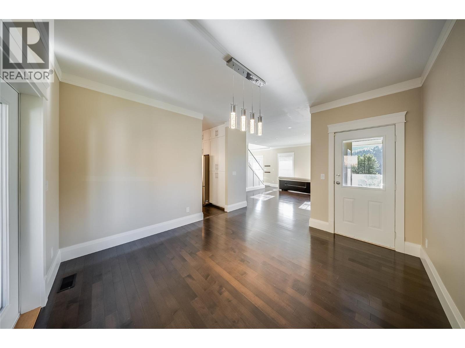 3732 5Th Avenue, Castlegar, BC