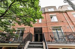 369 - 415 JARVIS STREET Toronto, ON M4Y 3C1