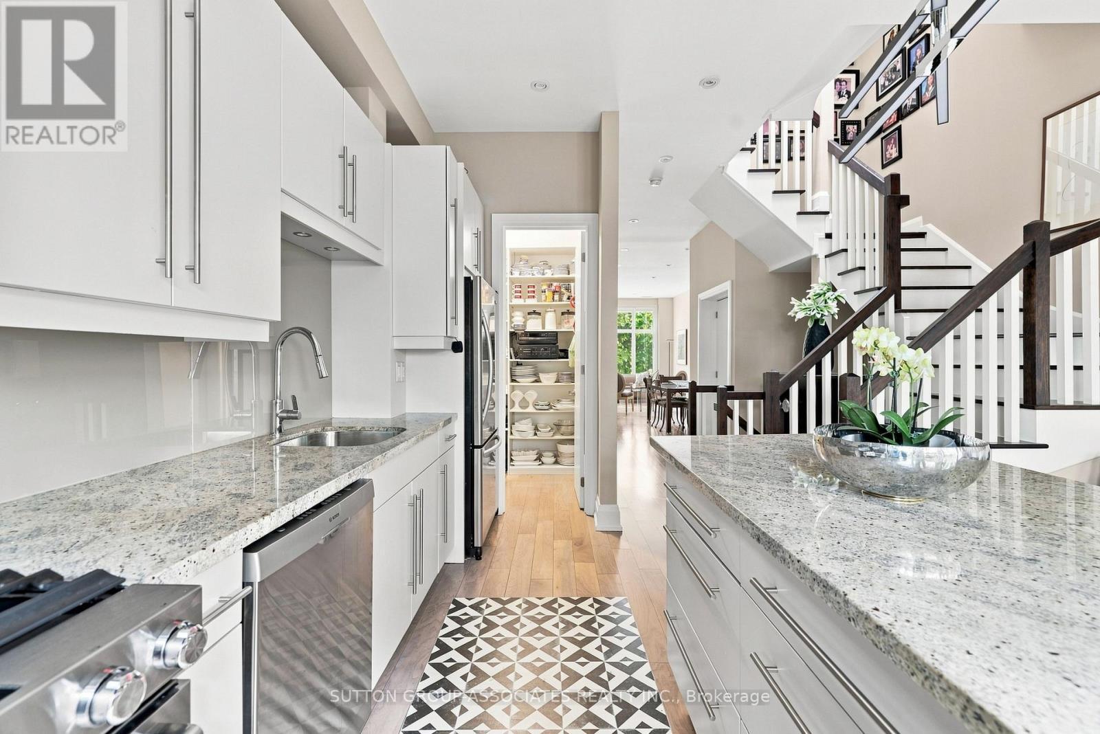 Th9 - 385 Brunswick Avenue, Toronto, ON