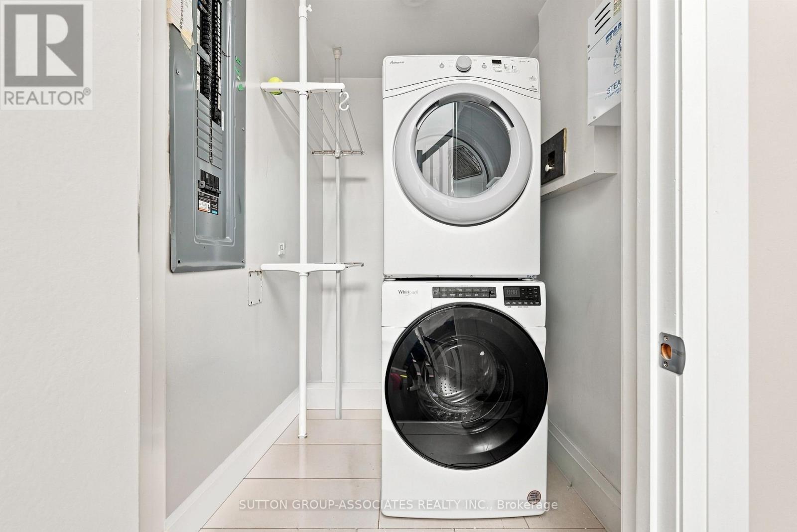 Th9 - 385 Brunswick Avenue, Toronto, ON
