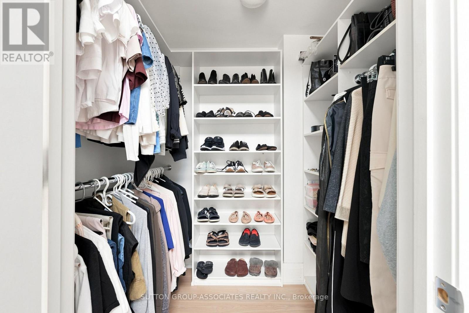 Th9 - 385 Brunswick Avenue, Toronto, ON
