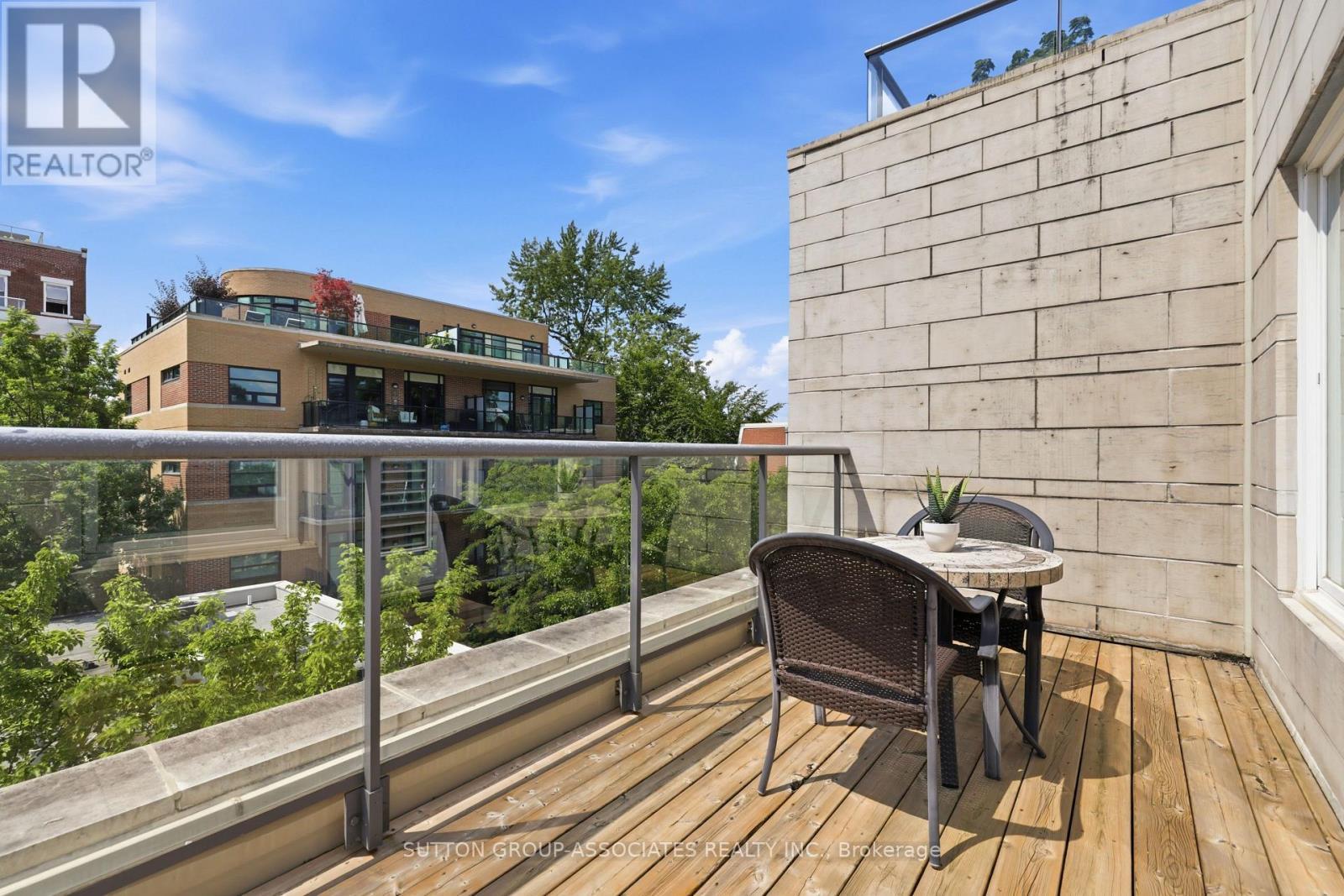 Th9 - 385 Brunswick Avenue, Toronto, ON