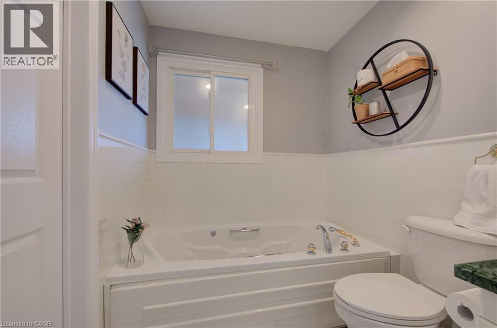 2 Allanton Boulevard, Brantford, ON