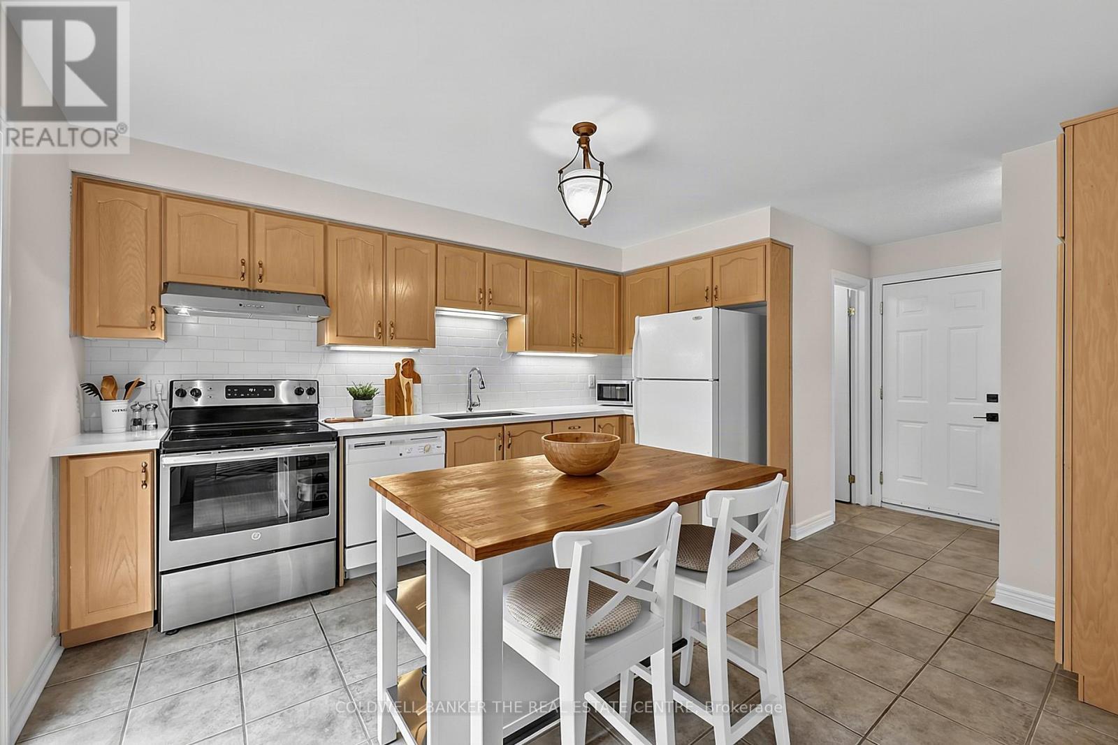 37 Rainbow Court, Georgina, ON