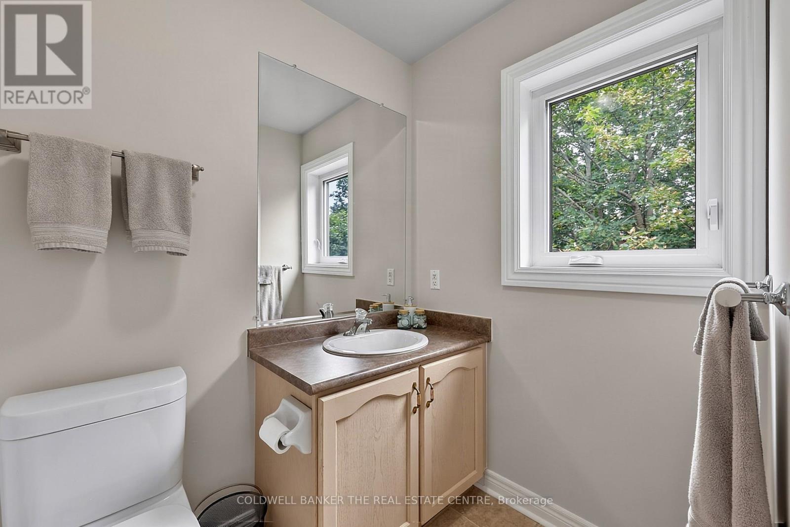 37 Rainbow Court, Georgina, ON