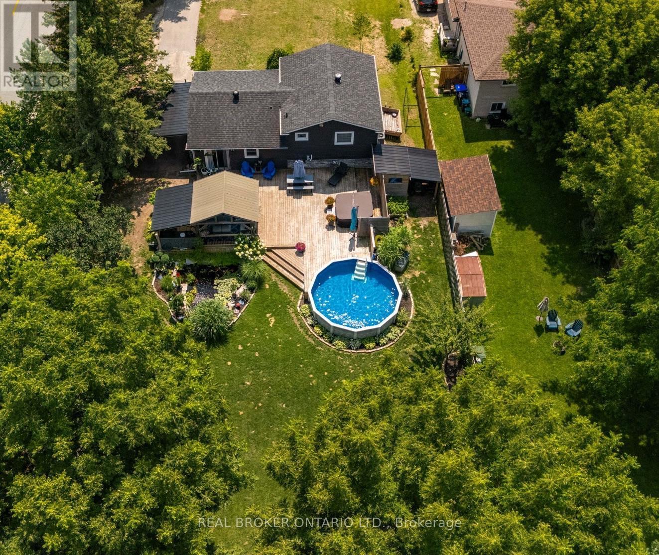 213 Centre Street, Essa, ON