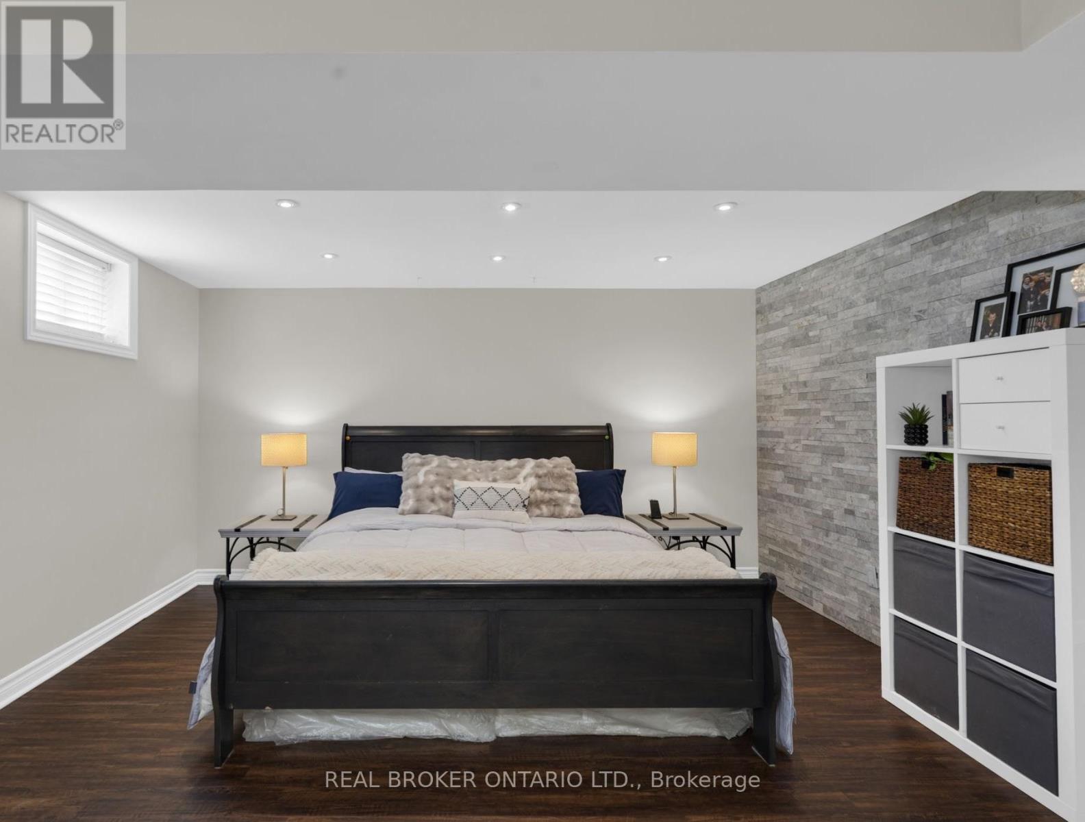 213 Centre Street, Essa, ON
